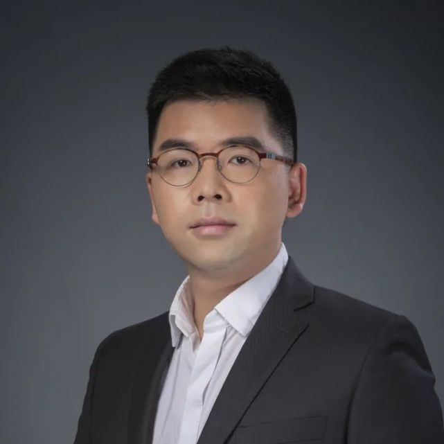 民强比音勒芬监事会主席陈锦康波特邦威董事长牟丙忠欢聚集团副总裁陈