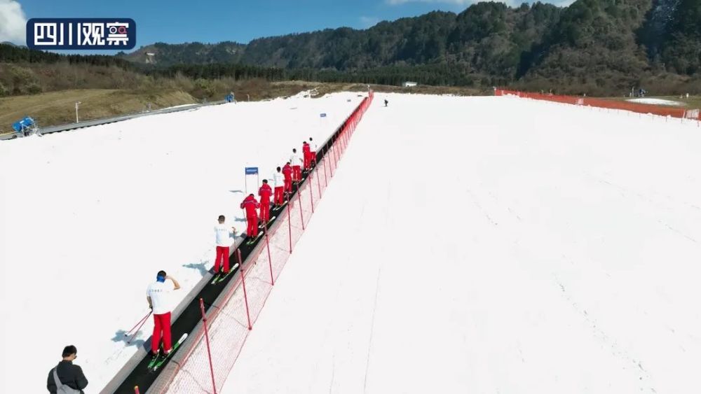 迎冬奥丨石棉王岗坪滑雪场启动啦14岁及以下游客免费体验