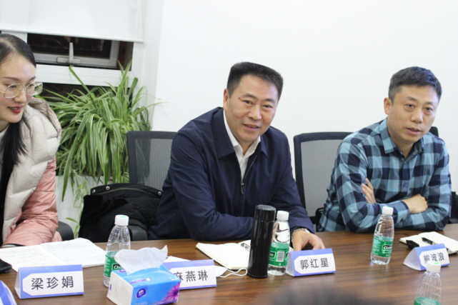 郭红星区长在最后的总结发言中指出,桂林市拥有强大的名片效应,以及
