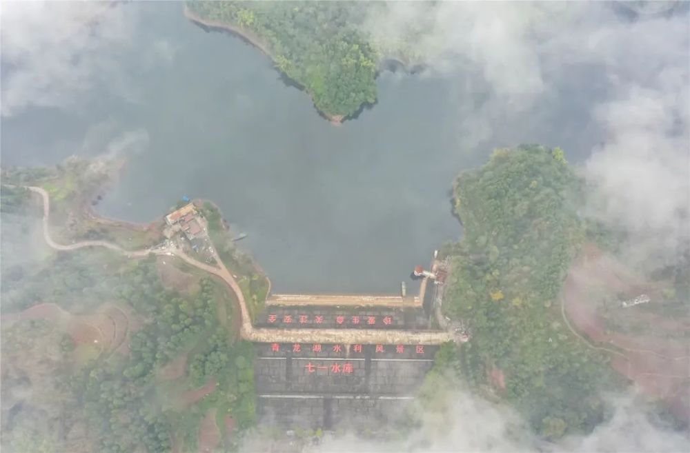 青龙湖我们来了看看摄影人镜头下不一样的青龙湖风景