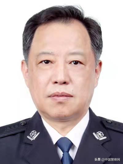 追记安徽省公安厅交警总队党委委员,二级高级警长冯海涛