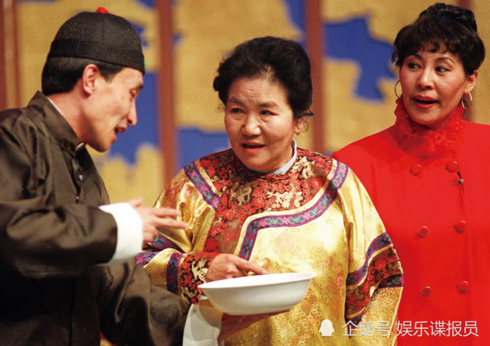 赵丽蓉的悲喜人生丈夫女儿接连去世72岁因病去世
