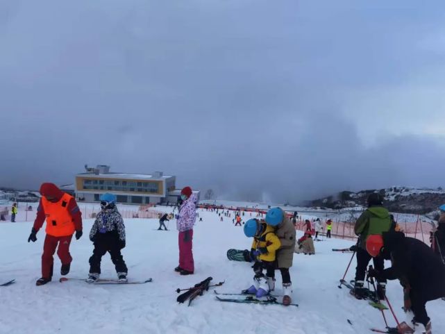 有上了央视的滑雪场王岗坪景区3美食推荐:景区附近各种民宿农家乐都