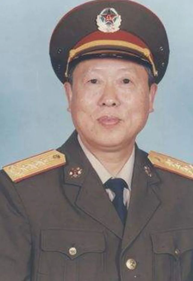 他曾担任沈阳军区副政委,58岁升少将,60岁升中将,64岁升上将