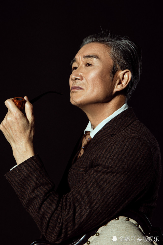 演员郑强冬日写真出炉 展现不同以往的人格魅力