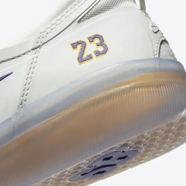詹姆斯 23 号专属!全新 nba x nike sb 官图曝光