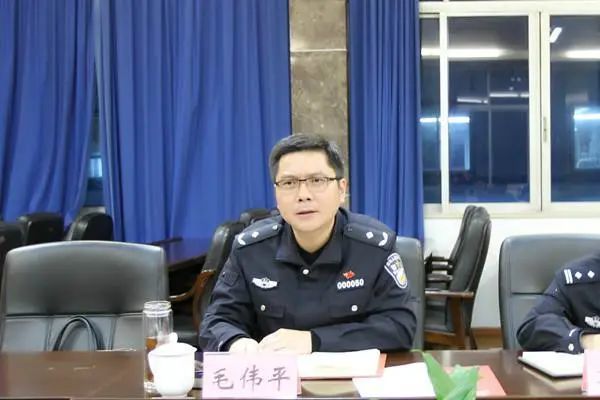 新任副市长公安局局长附简历上海公安局新任副局长是北京空降
