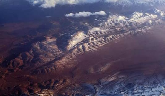 卫星传回诡异云图昆仑山出现神秘龙影昆仑山真的是龙脉吗