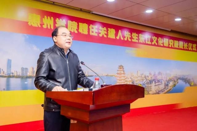 冼玉清,国际知名汉学家马国权和中山大学古文献研究所所长刘烈茂教授