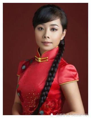 王二妮星光大道走红一人撑起全家风光背后的艰辛与泪水