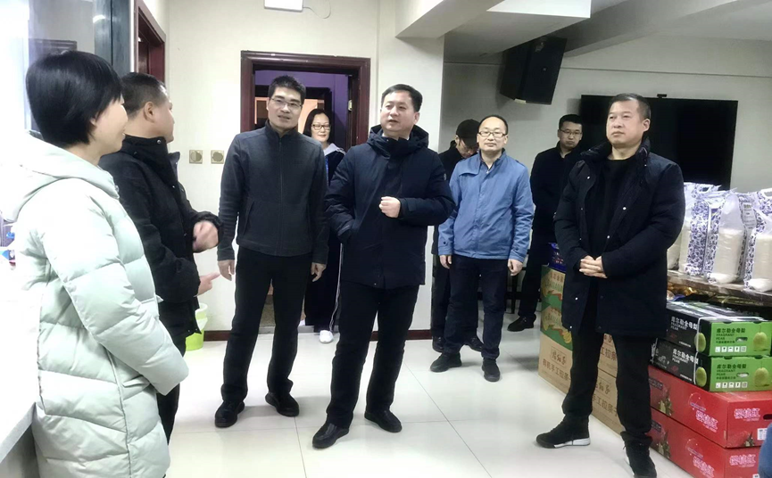 福州援疆奇台县委主要领导到指挥部慰问援疆干部