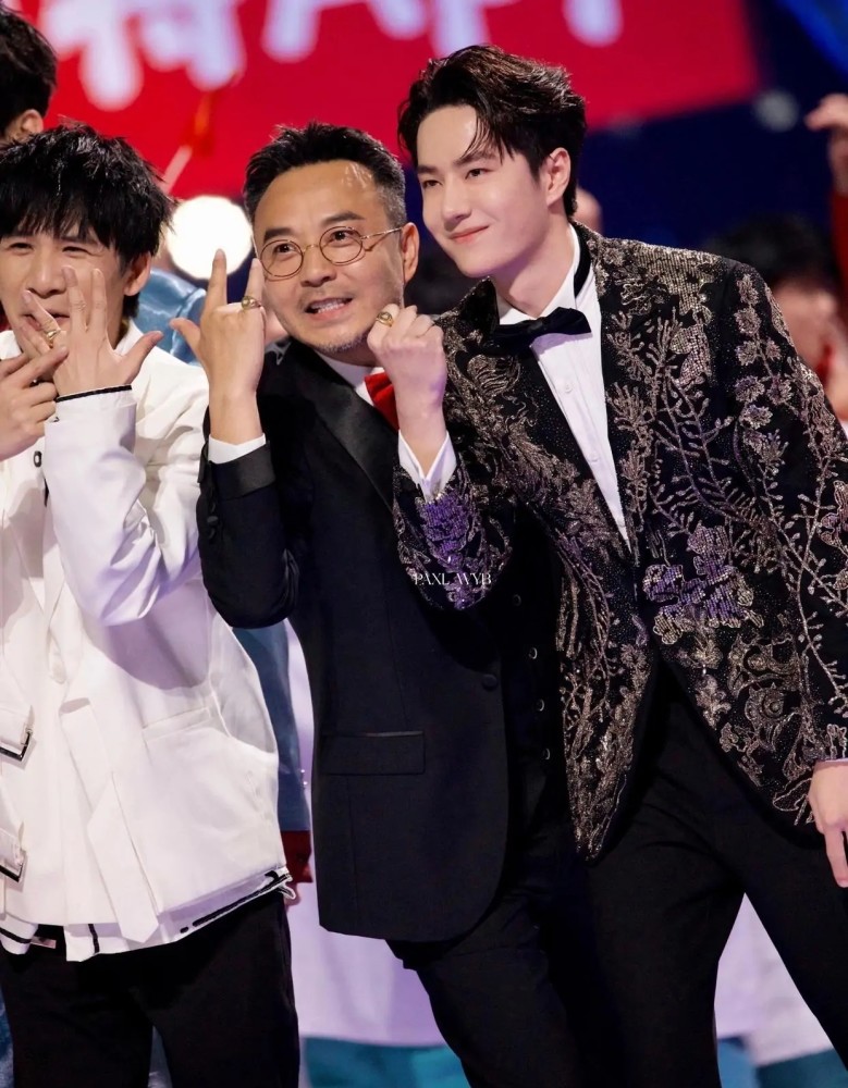 王一博跨年廿舞台首秀2022跨年所有晚会最高级的一个舞台