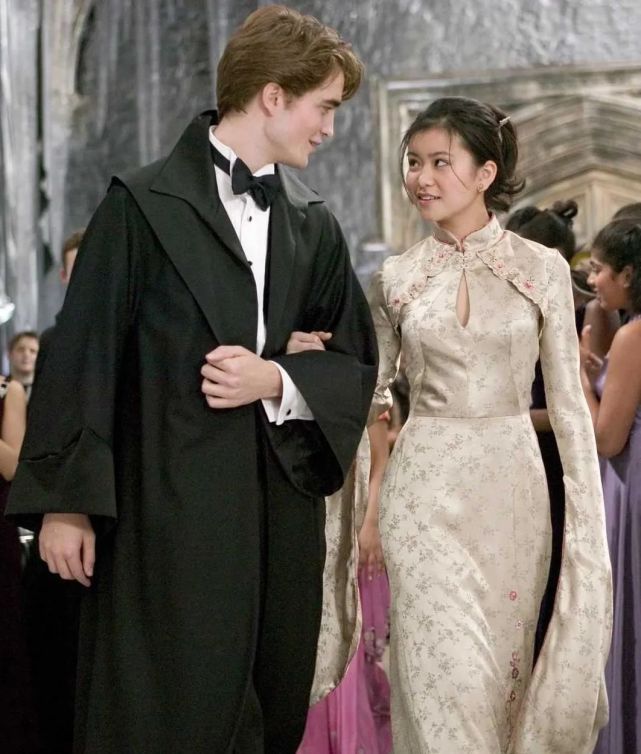 男友是 robert pattinson(罗伯特·帕丁森)扮演的塞德里克·迪戈里