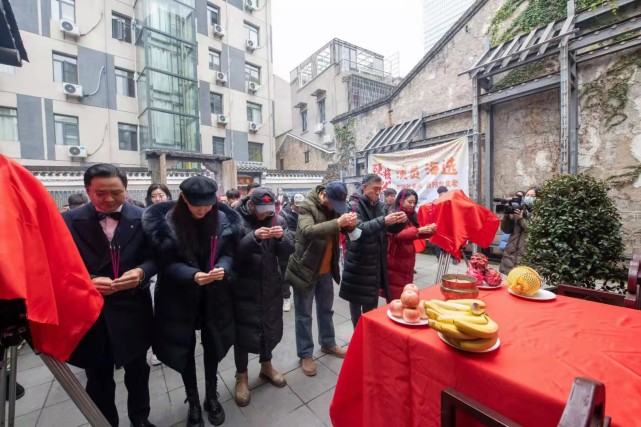 院线电影《硬核老爸》在湖南长沙开机