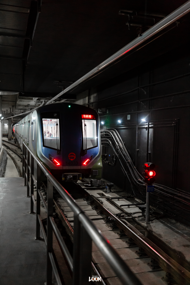 上海第一条8编组全自动运行线路上海地铁14号线有多厉害?
