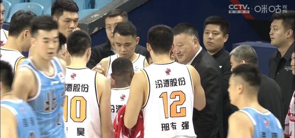 首节战报北京队2929山西葛昭宝7分西蒙斯4分