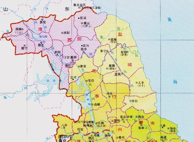 与此同时,苏南行署区和苏北行署区合并,重新建立江苏省,南京市成为了