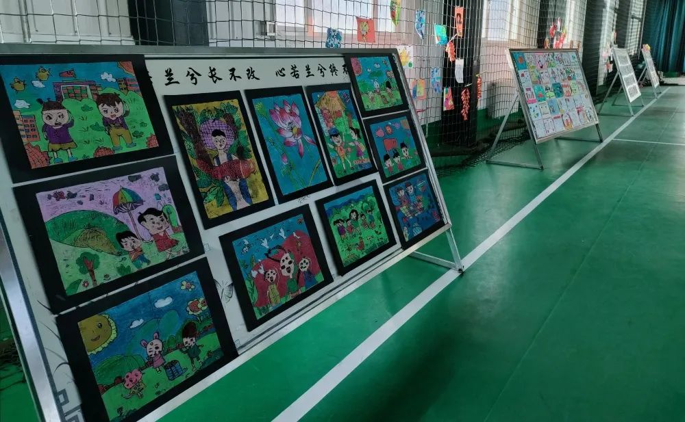 双减工作书情画意笔墨含香大镇第四小学庆元旦迎新年书画作品展