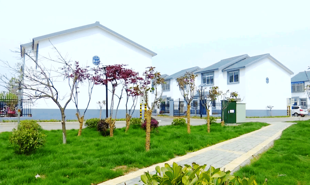 马场村隶属于新沂市合沟镇,毗邻g311国道,301县道穿境而过,是合沟镇