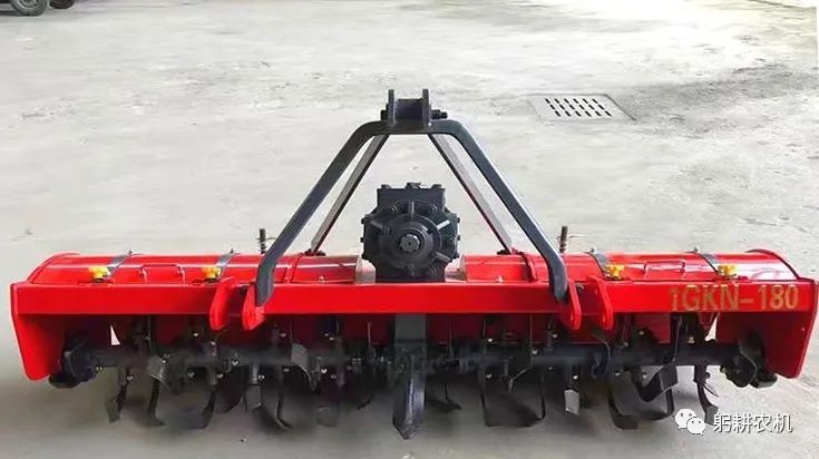 1gkn-180型旋耕机动力输出轴转速:540r/min刀片数:40片;耕深:12-18cm