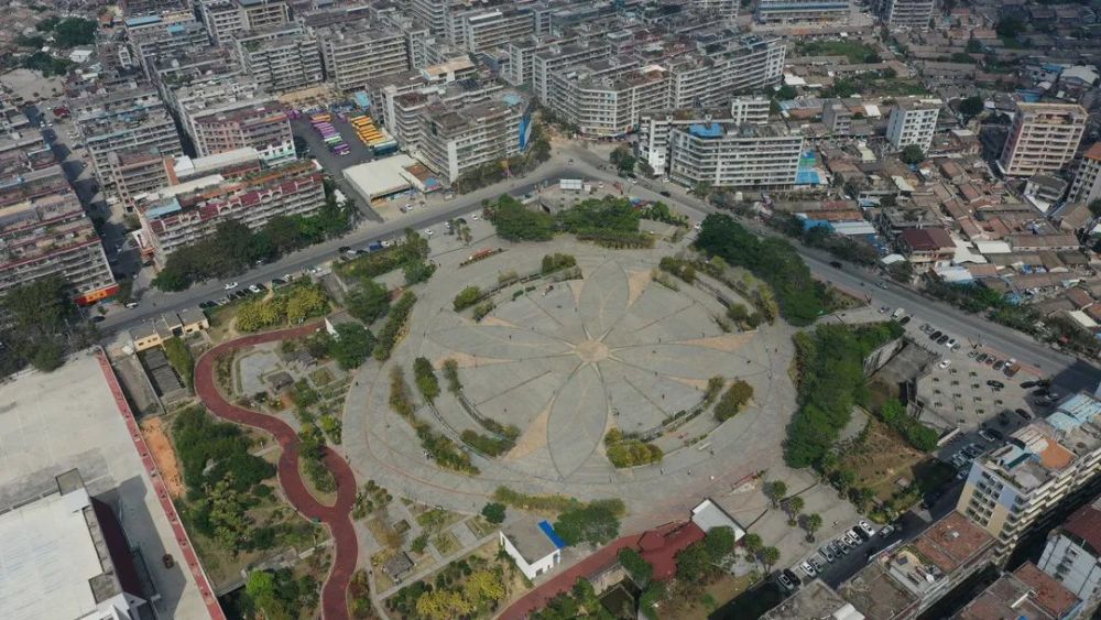执法局发布普宁兰花广场修缮及部分景观改造工程项目竞争性磋商公告