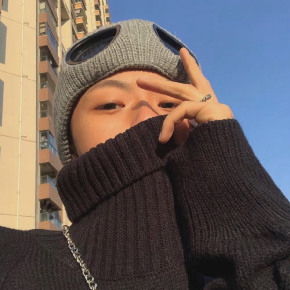 ins男生头像高级感