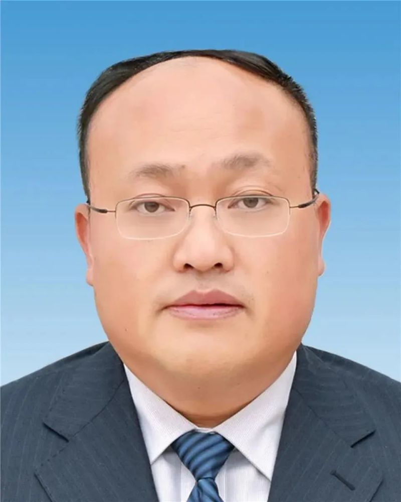 邱江省委统战部部长,省政协党组副书记简历1997.07—1998.
