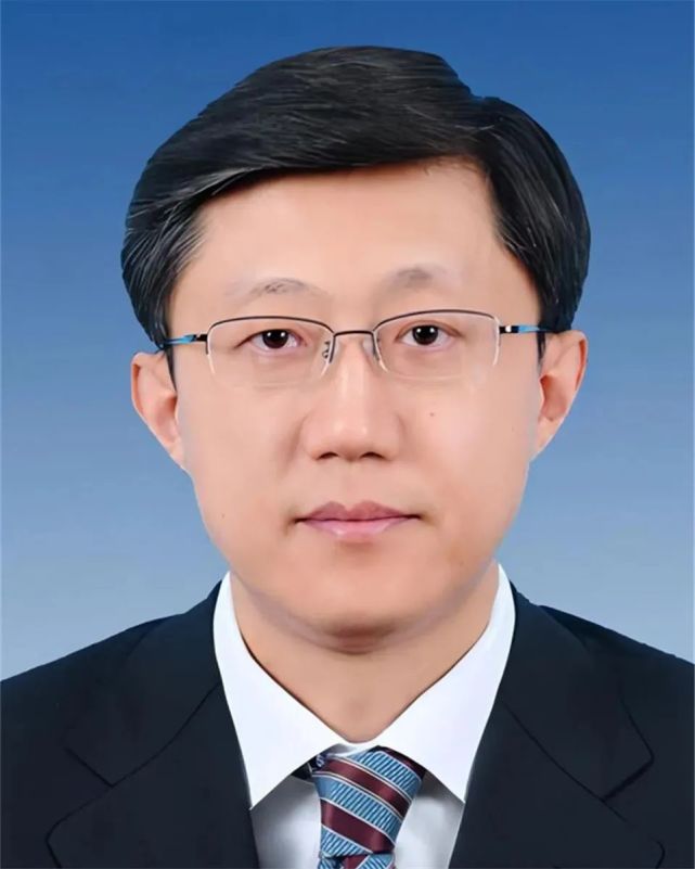刘非省人民政府副省长,省政府党组副书记简历刘非,男,汉族,1969年9月