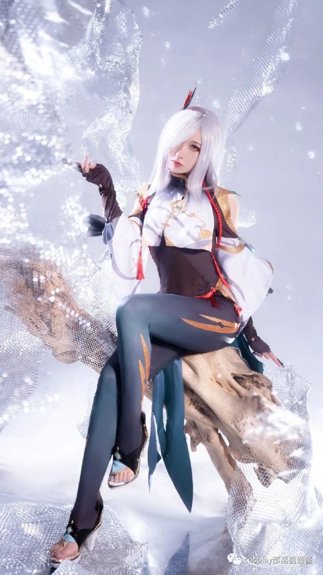 cos:原神雪白长发申鹤cos正片@狐狸哥哥