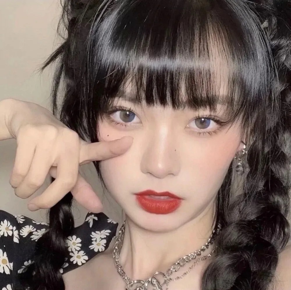 ins网红女生头像