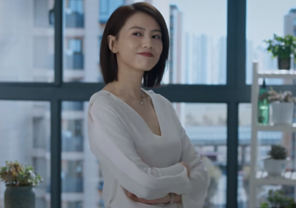 完美伴侣首播收视破25高圆圆出手就是王炸剧国产家庭剧又有天花板了
