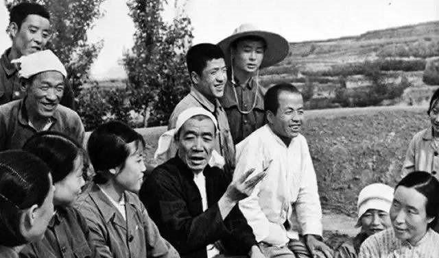 从农民到副总理的陈永贵去世32年他艰苦奋斗的大寨村怎样了