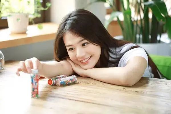 书模出道,马思纯以这个颜值演《第一炉香》应该没有人吐槽吧