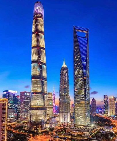 上海环球金融中心是以日本的森大厦株式会社为中心,联合日本,美国等40