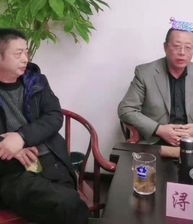 他下厨做辣椒炒肥肠,还谈到了与许敏的往事|姚师兵|许敏|夫妻|九江