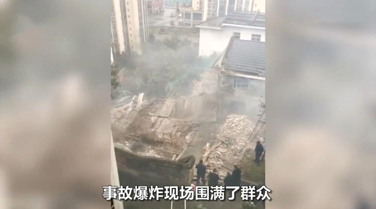 疑似燃气泄漏爆炸重庆某食堂坍塌致16人死亡附近商户一碗豆花救了弟妹