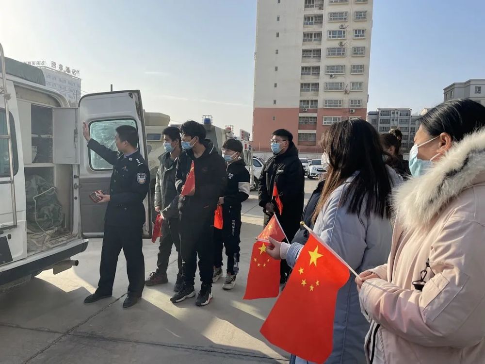 吐鲁番市公安机关开展庆祝第二个中国人民警察节系列活动