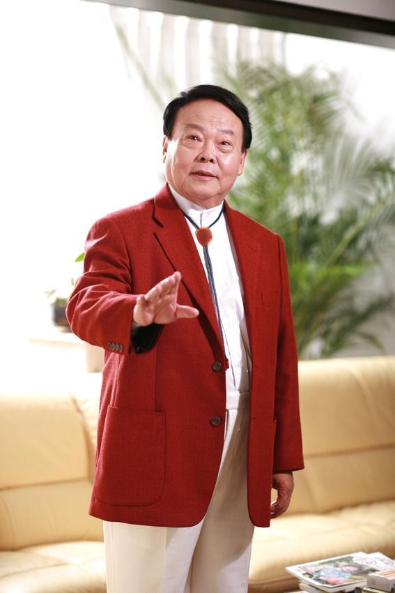 著名歌唱家柳石明离婚47年无儿女有一种同事叫后天亲人