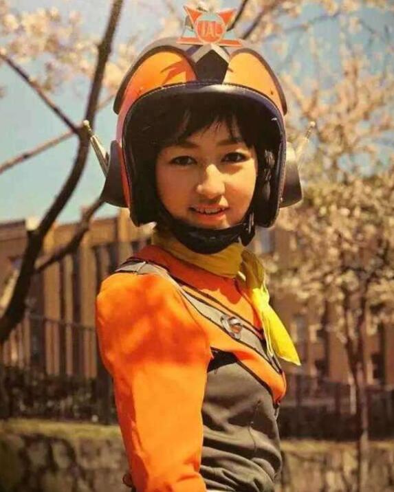 杰克奥特曼中mat队,和初代奥特曼中科学特搜队队员十分的相像,增加