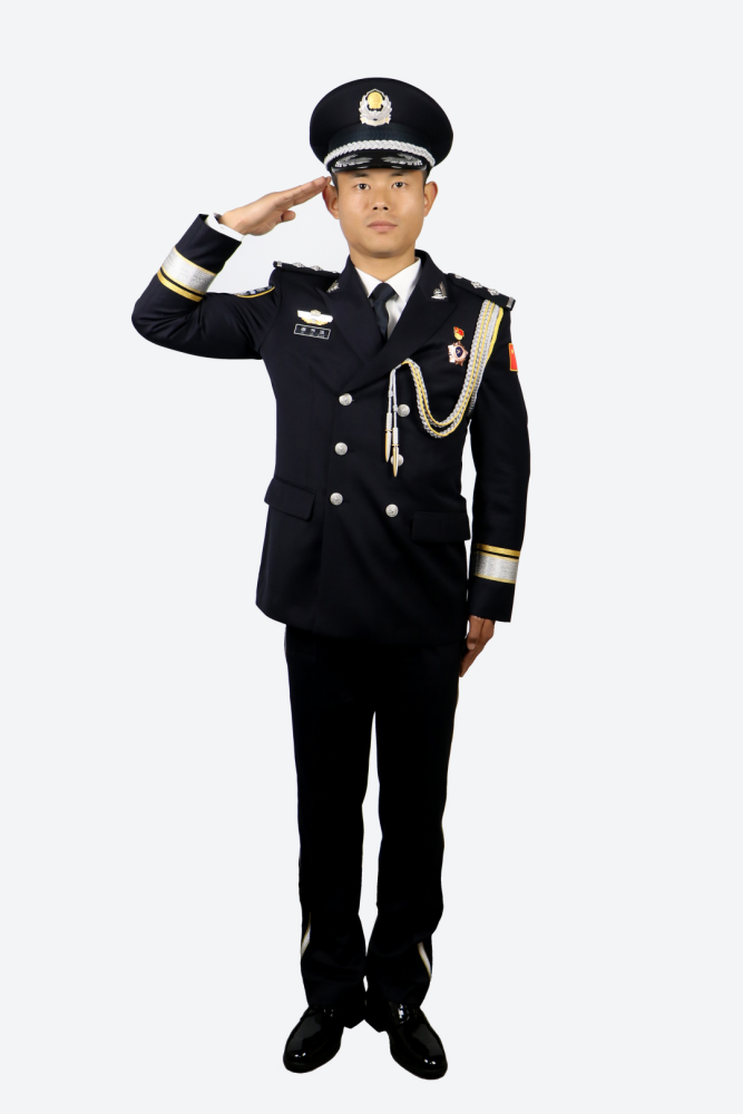 警礼服来了又帅又飒