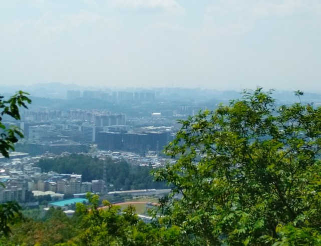 羊城火炉山上的旧时光|火炉山|羊城|登山|山顶