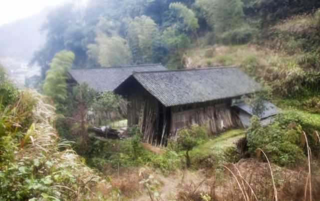 大山深处的神秘古宅——吉首市小溪村洪家大院