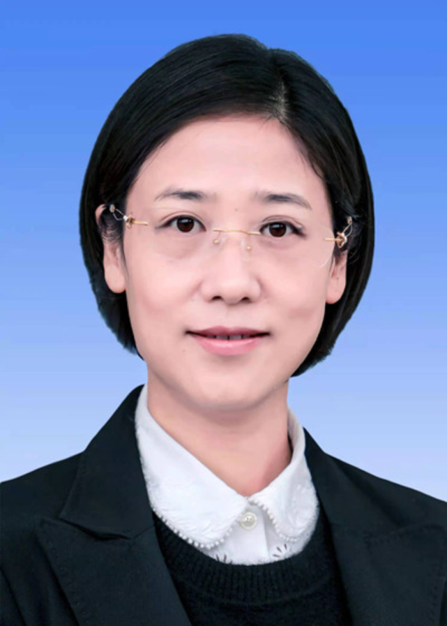 周文宇同志简况信息周文宇,男,苗族,1971年7月生,大学,民革党员,现任