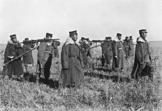 一组日俄战争中老照片,两个列强在中国土地上的厮杀!