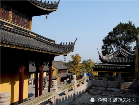 游人不绝,唐宋时期,就已经大名鼎鼎了,是无锡最有名的寺庙之一