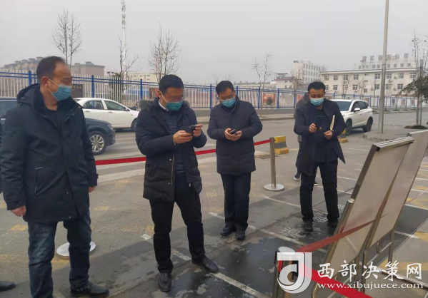 宝鸡市陈仓区政府副区长齐晓辉到陈仓初中检查疫情防控工作