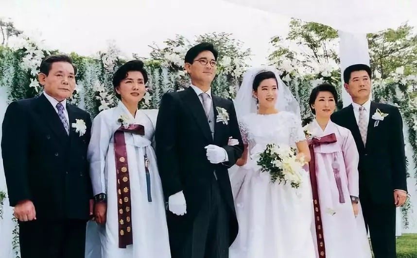 三星继承人李在镕18岁女儿漂亮低调读名校22岁儿子多次被退学