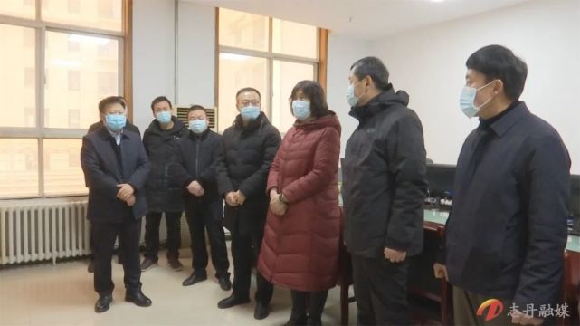 加强疫情防控 织牢防护网络|石振文看望慰问新冠肺炎疫情联防联控办公