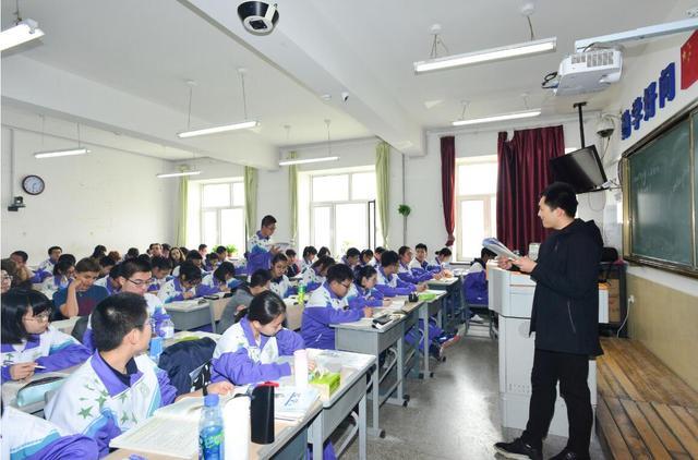 吉林省高中排行榜出炉,第一实至名归,但第二才是清北大学的摇篮