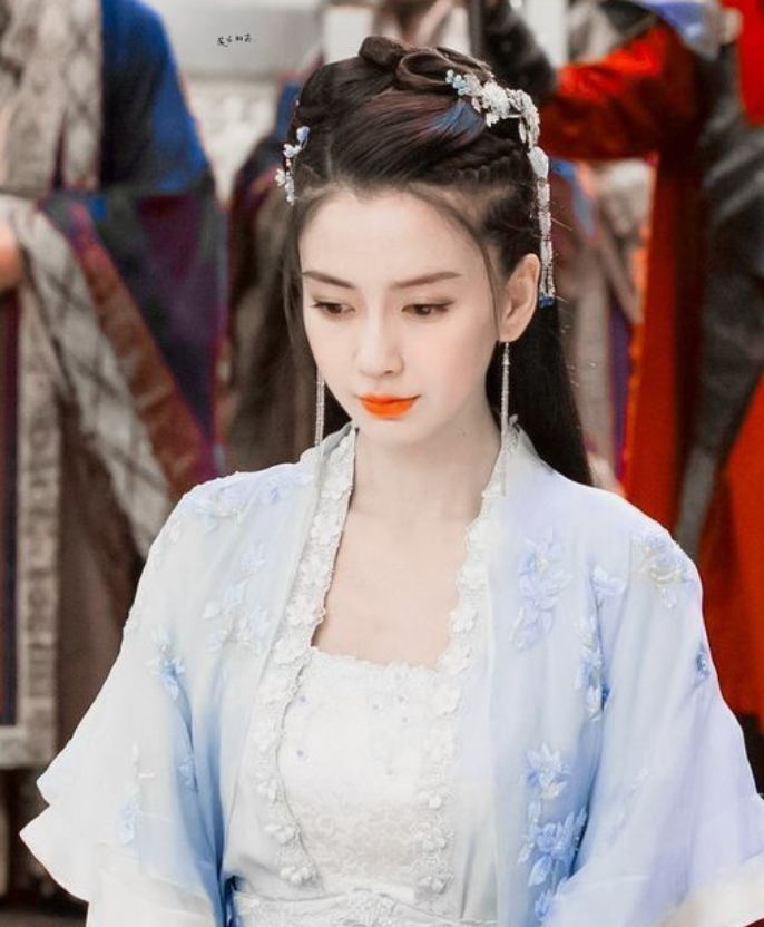 古装的杨颖angelababy你们觉得漂亮吗